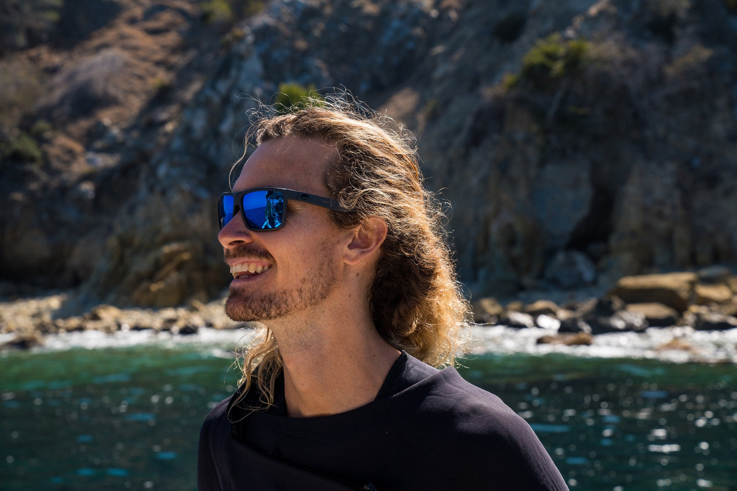 Costa Del Mar RINCONCITO sunglasses - USA Freedom Series - Black/Blue Mirror 580G